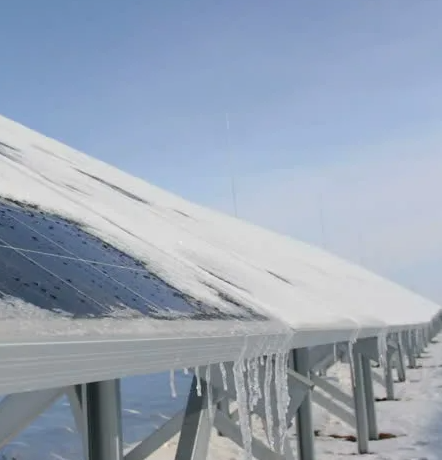 Подробнее о статье Как подготовить солнечную станцию к зиме — чек-лист