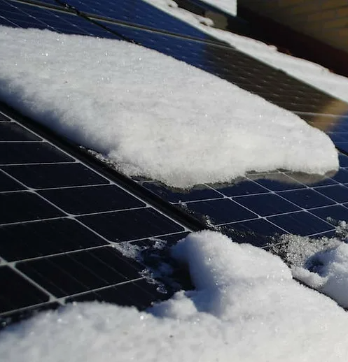 Подробнее о статье Зимний мониторинг: почему данные по выработке «скачут» даже без облаков