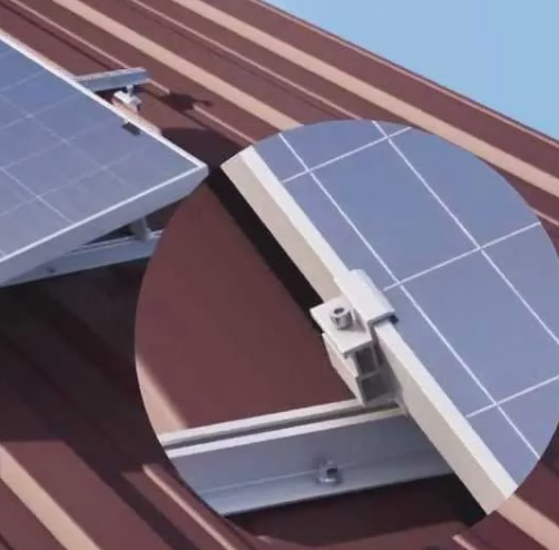 Подробнее о статье Почему «универсальный» крепёж — миф для российских крыш